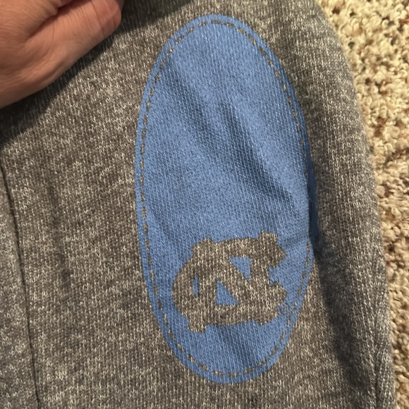 GUC Carolina Tarheels football sweat shirt - Picture 3 of 6